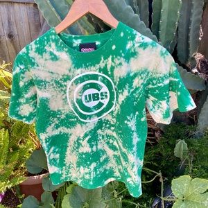 Tye dye thrifted women’s cropped t-shirt